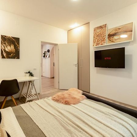 Ideal Stay: Spacious 2Br Apt Near Calea Victoriei Bucureşti Exterior foto