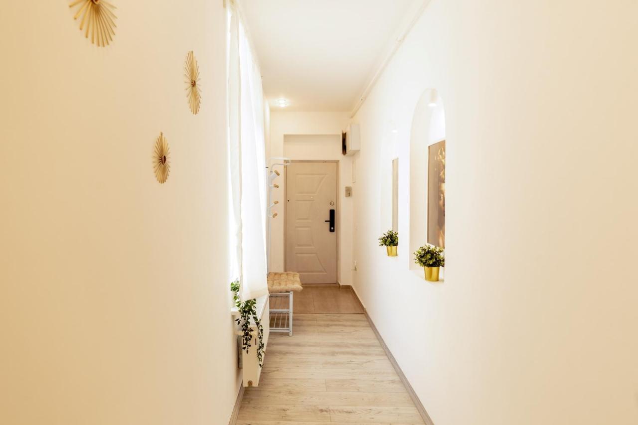 Ideal Stay: Spacious 2Br Apt Near Calea Victoriei Bucureşti Exterior foto