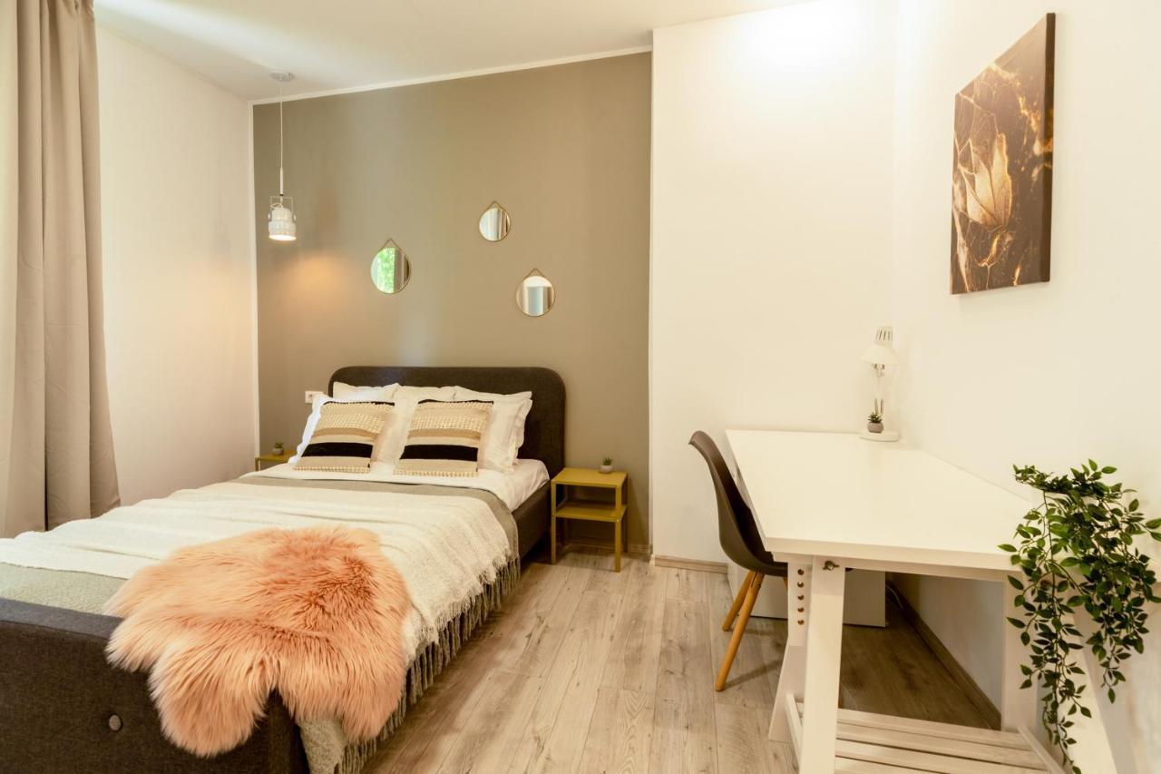 Ideal Stay: Spacious 2Br Apt Near Calea Victoriei Bucureşti Exterior foto