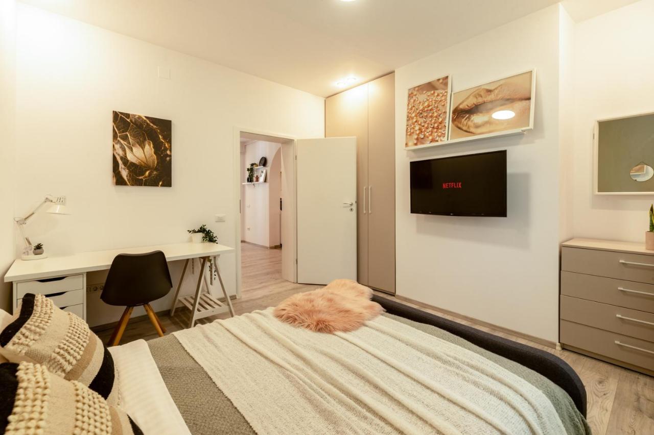 Ideal Stay: Spacious 2Br Apt Near Calea Victoriei Bucureşti Exterior foto