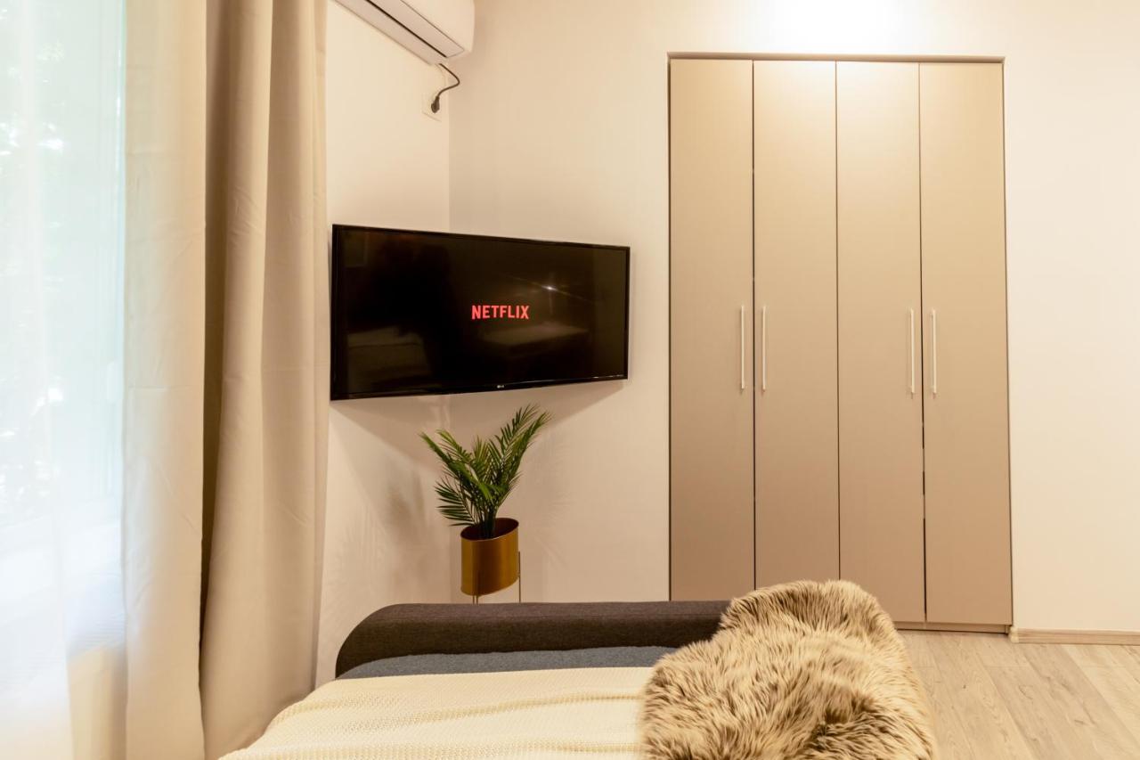 Ideal Stay: Spacious 2Br Apt Near Calea Victoriei Bucureşti Exterior foto