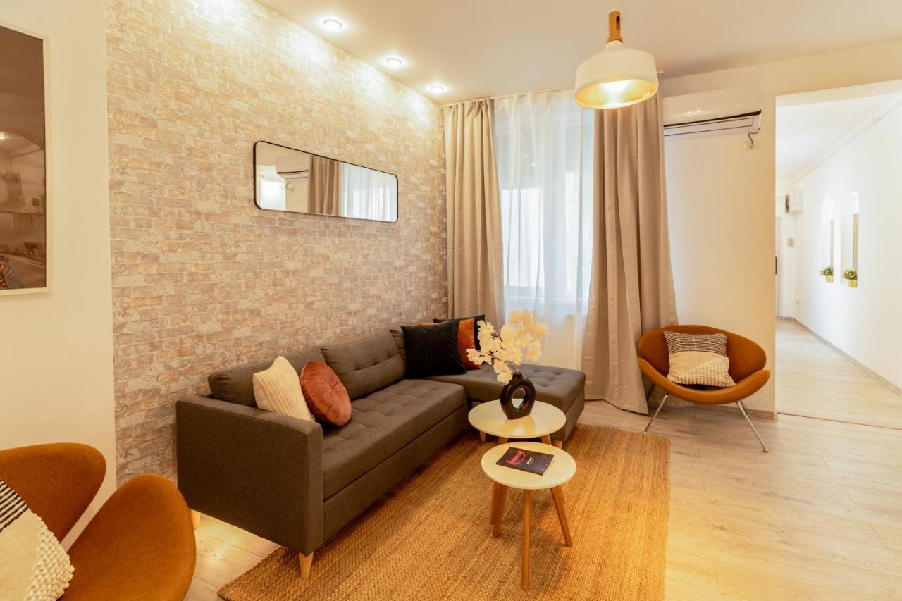 Ideal Stay: Spacious 2Br Apt Near Calea Victoriei Bucureşti Exterior foto