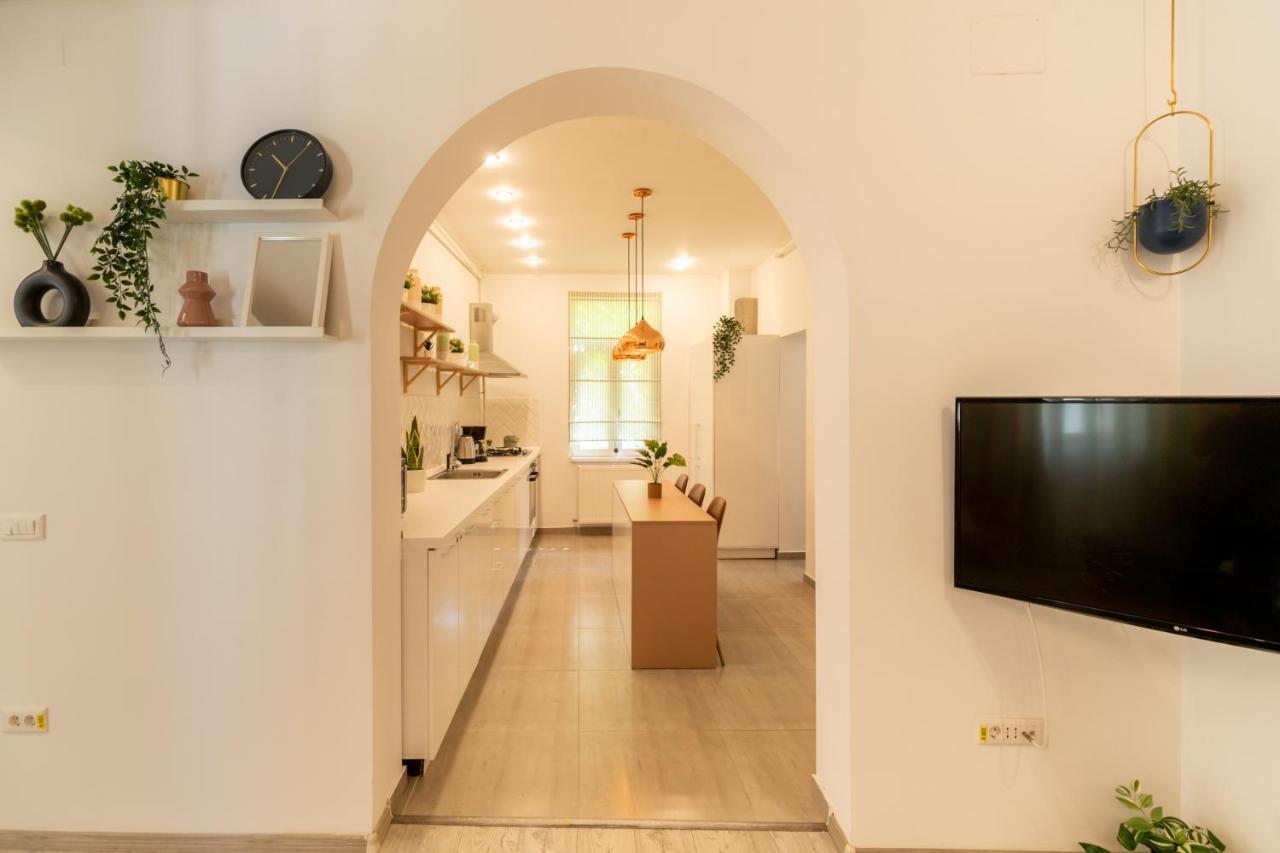 Ideal Stay: Spacious 2Br Apt Near Calea Victoriei Bucureşti Exterior foto