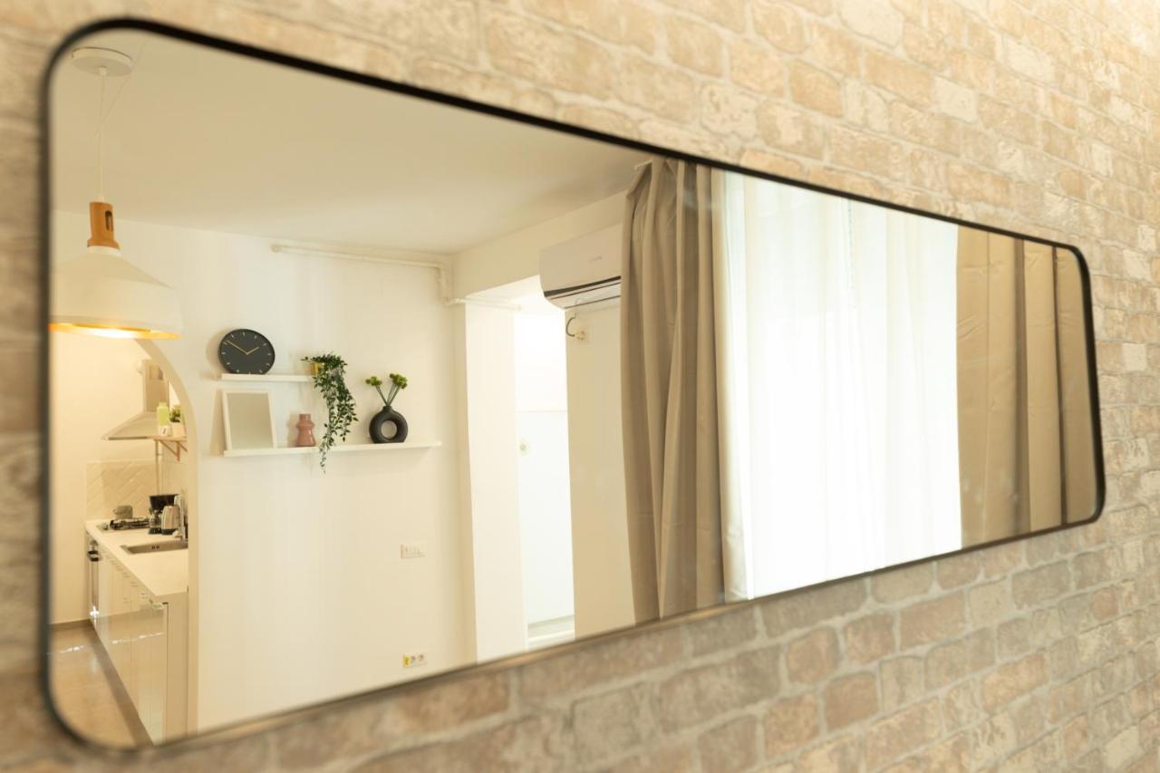 Ideal Stay: Spacious 2Br Apt Near Calea Victoriei Bucureşti Exterior foto