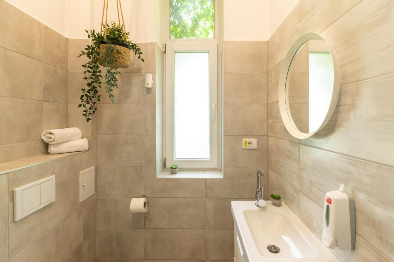 Ideal Stay: Spacious 2Br Apt Near Calea Victoriei Bucureşti Exterior foto
